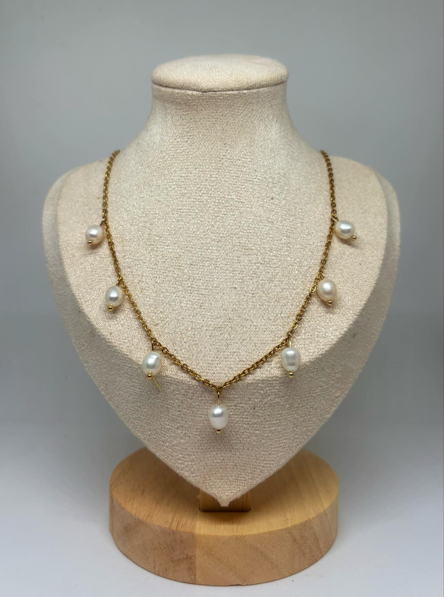 Collier Bora