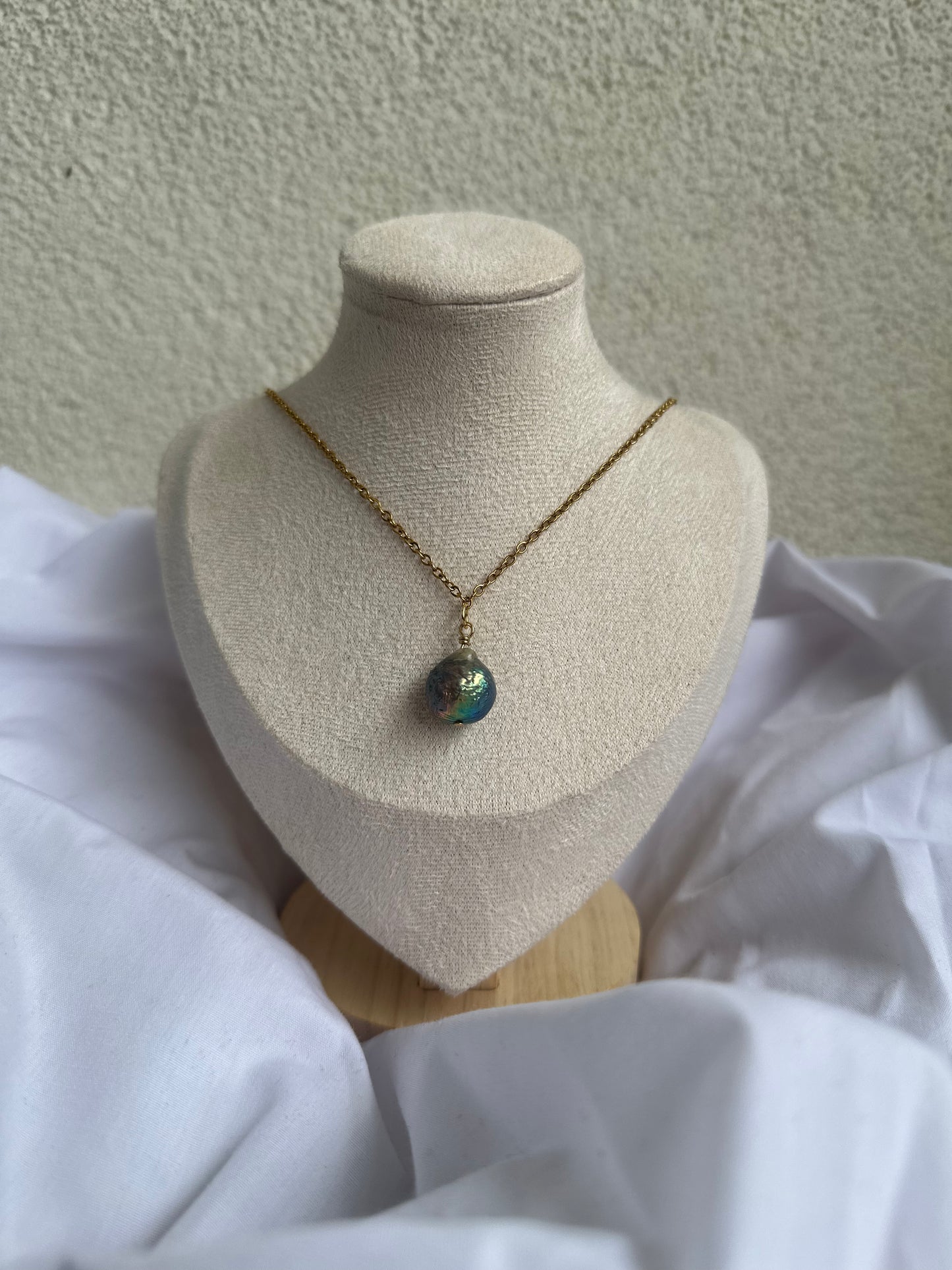 Collier Tehani