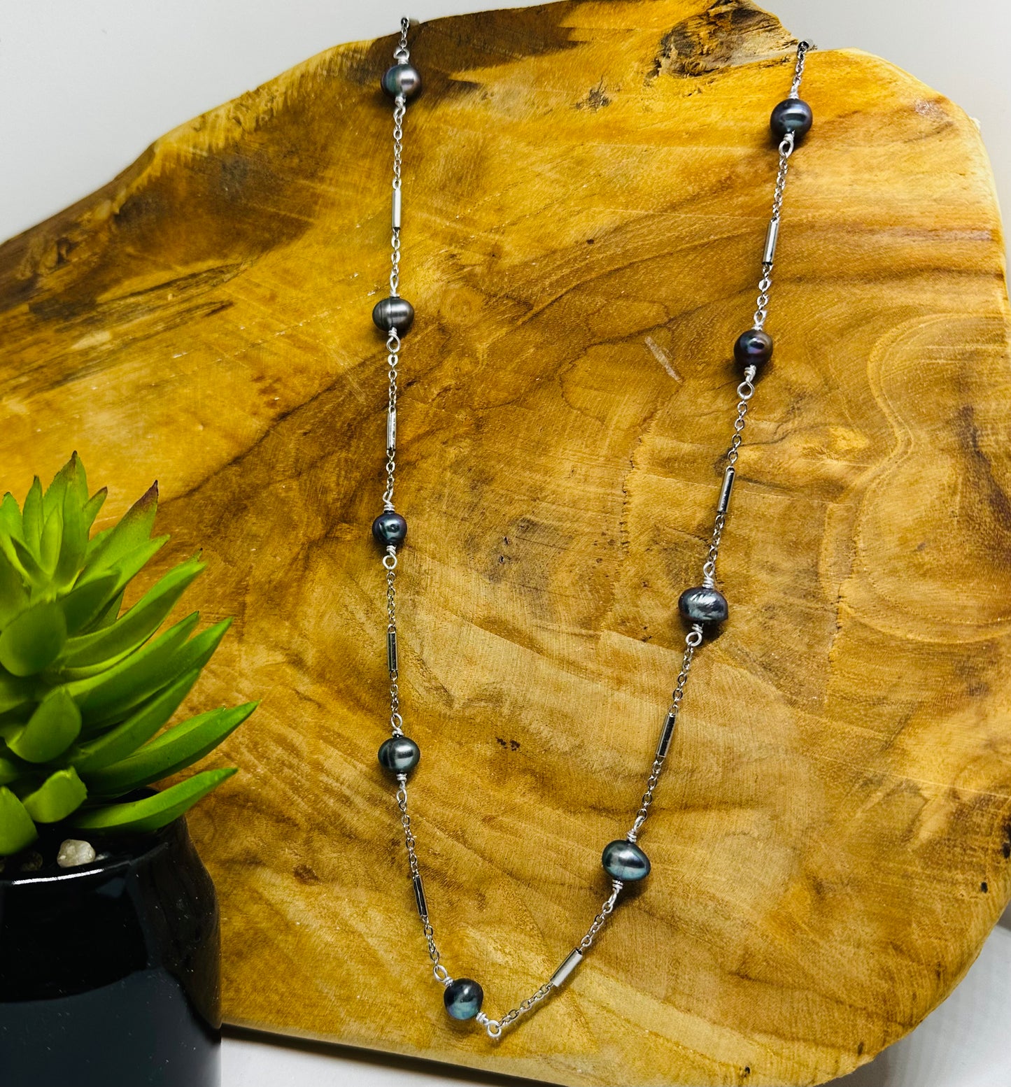 Collier Mareva