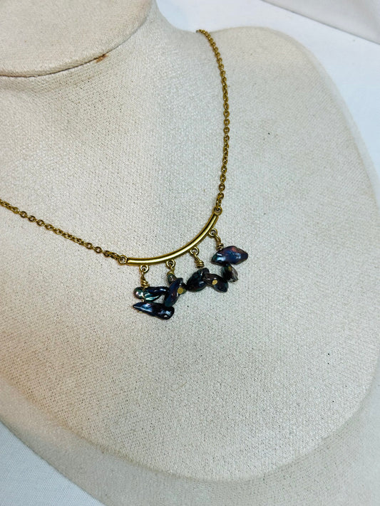 Collier Ezra