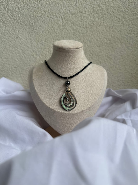 Collier Maui